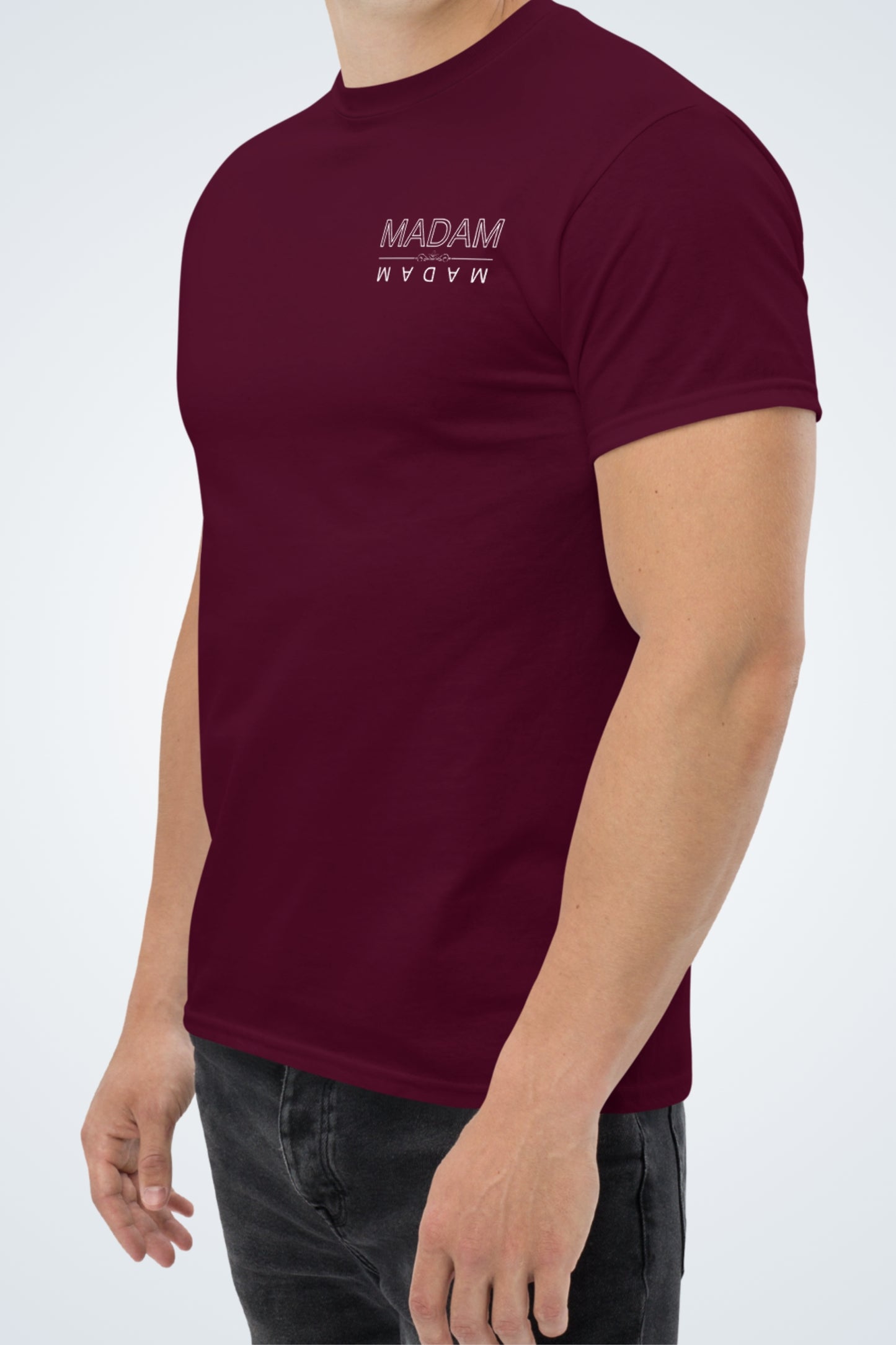 Klassisches Unisex T-Shirt - Madam