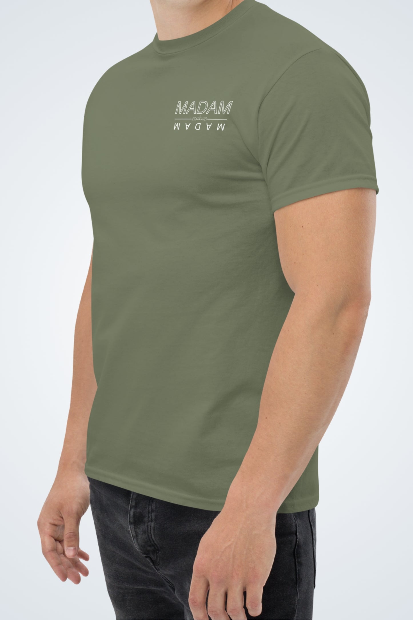 Klassisches Unisex T-Shirt - Madam