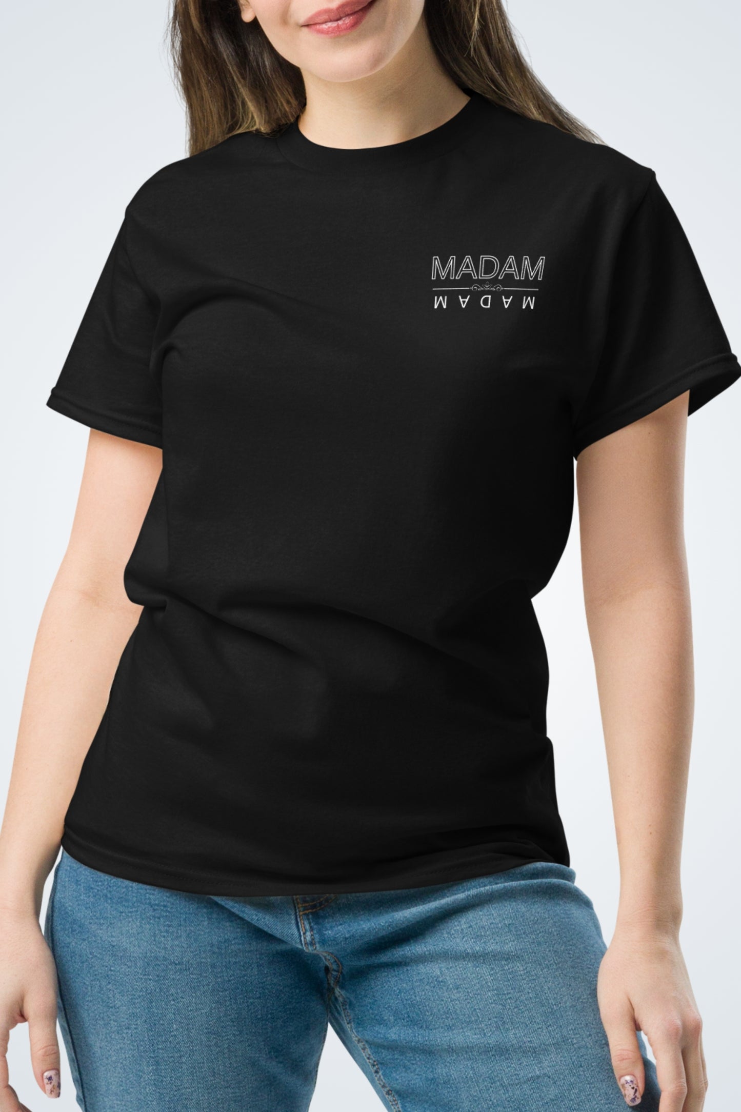 Klassisches Unisex T-Shirt - Madam