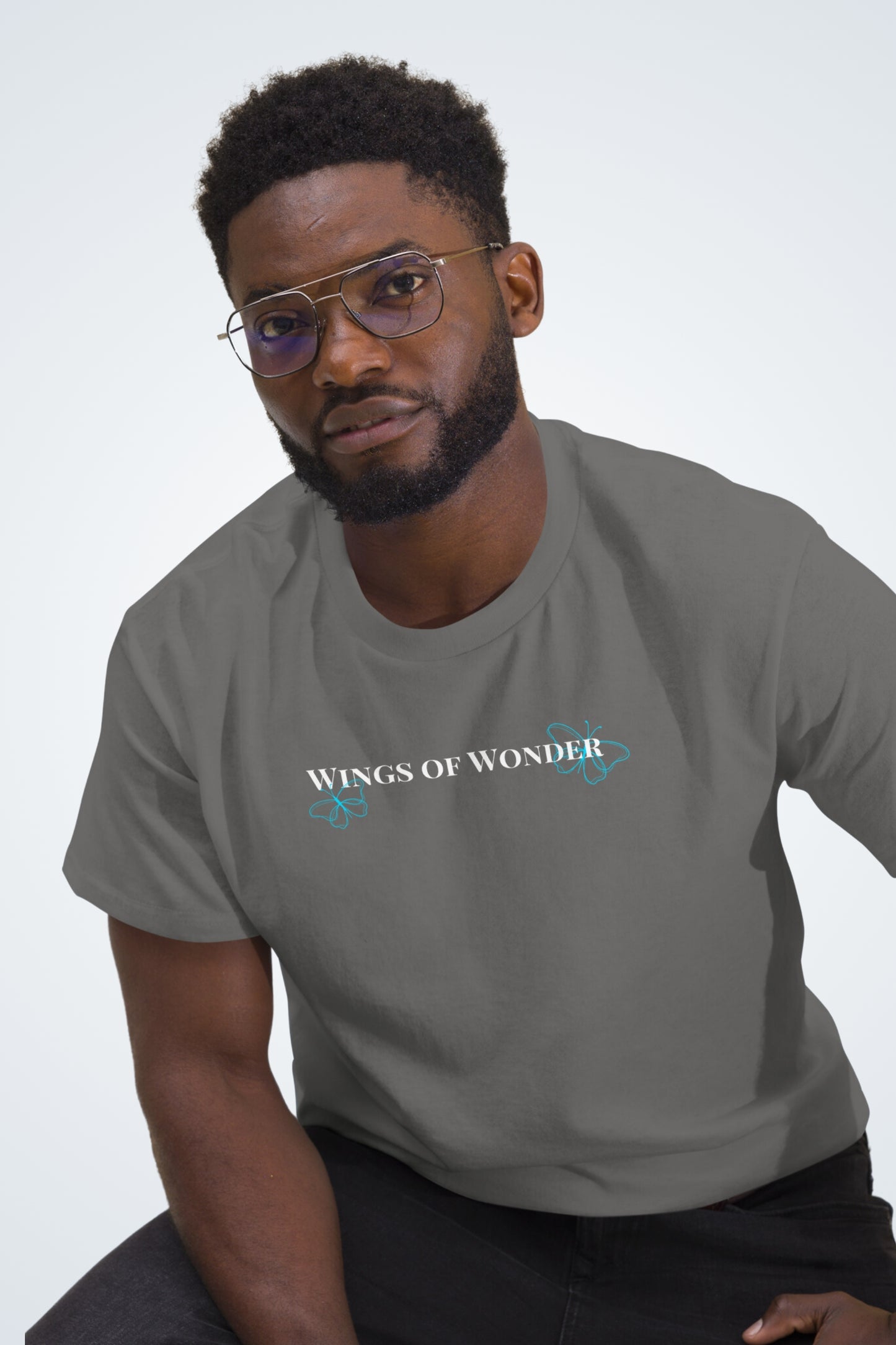 Klassisches Unisex T-Shirt - Wings of Wonder Blau