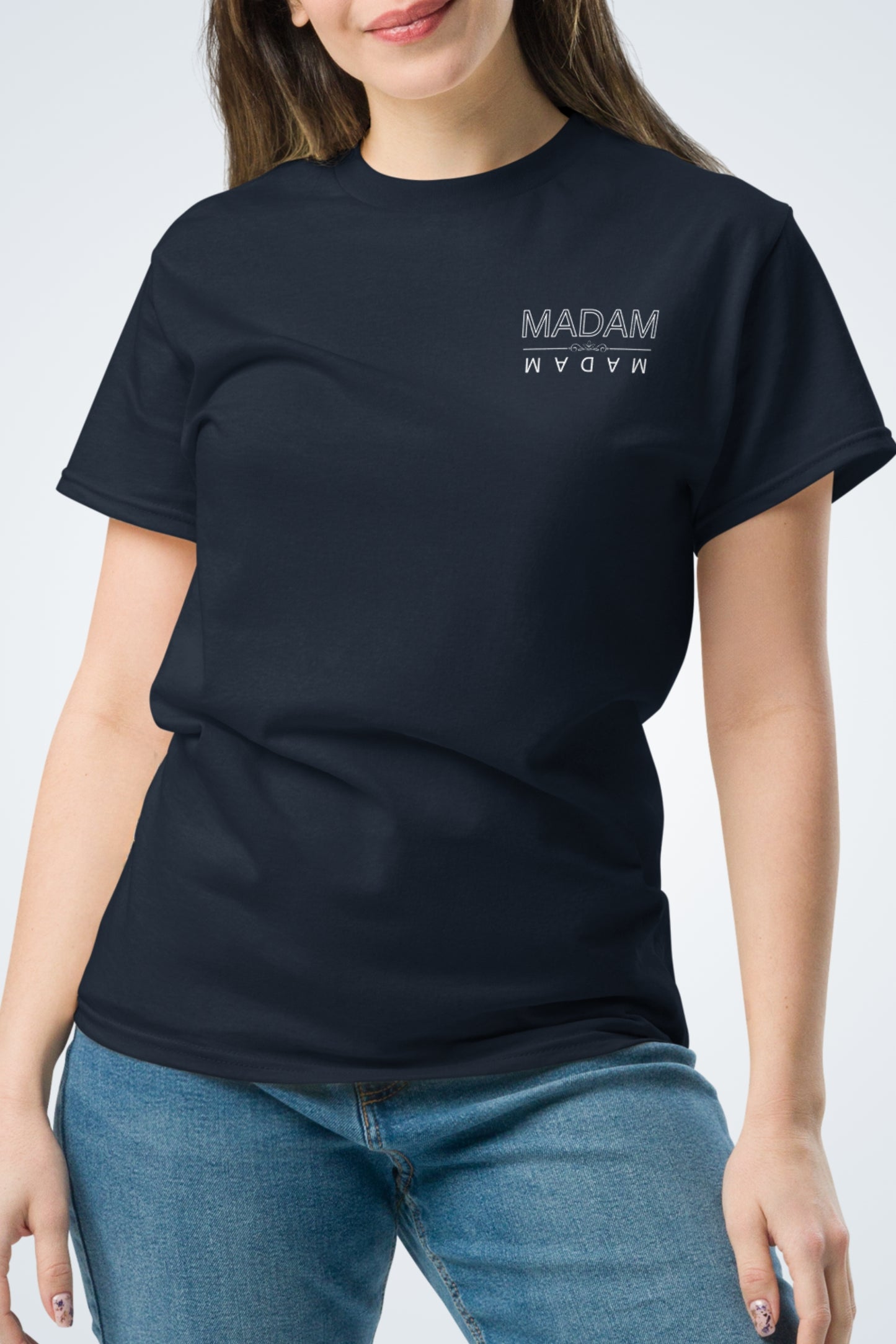 Klassisches Unisex T-Shirt - Madam