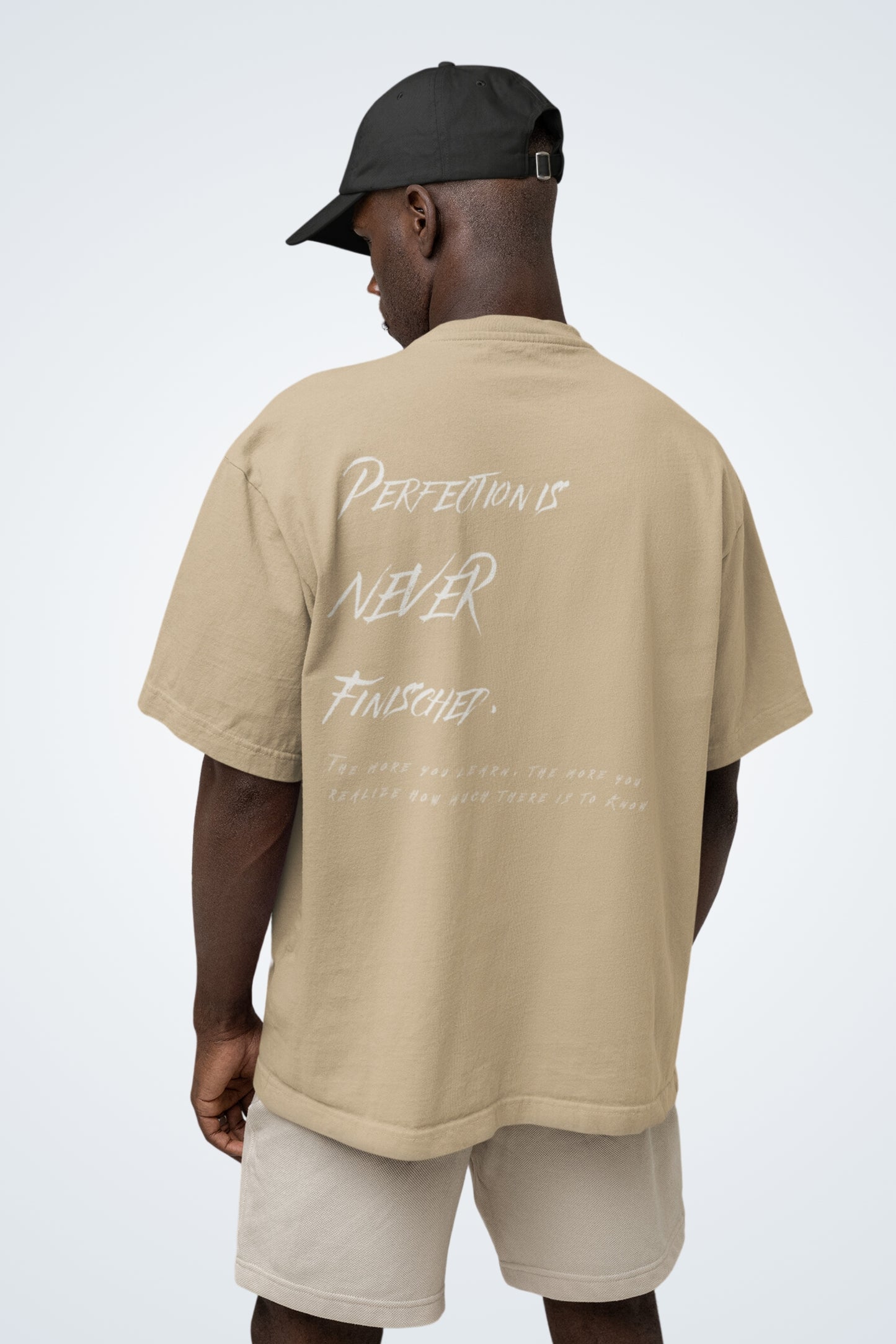 Oversized T-shirt with a washed look - Perfection is never finished